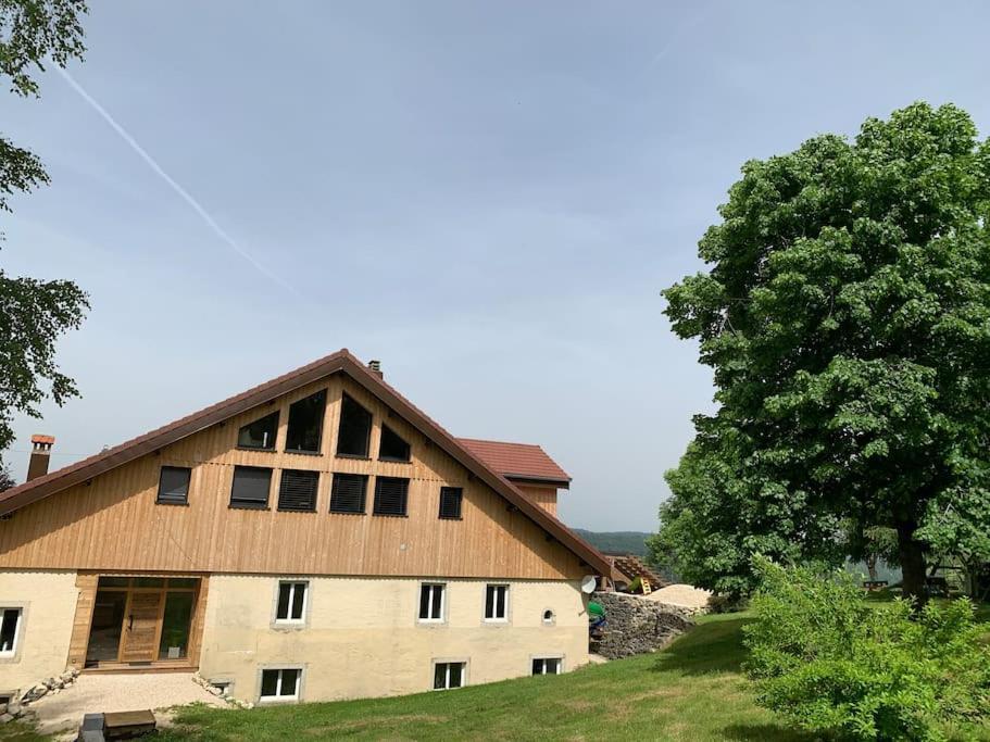 Ancienne Ferme Comtoise 4 Etoiles, 11 Personnes Lac St-Point/Mont D'Or Montperreux Bagian luar foto