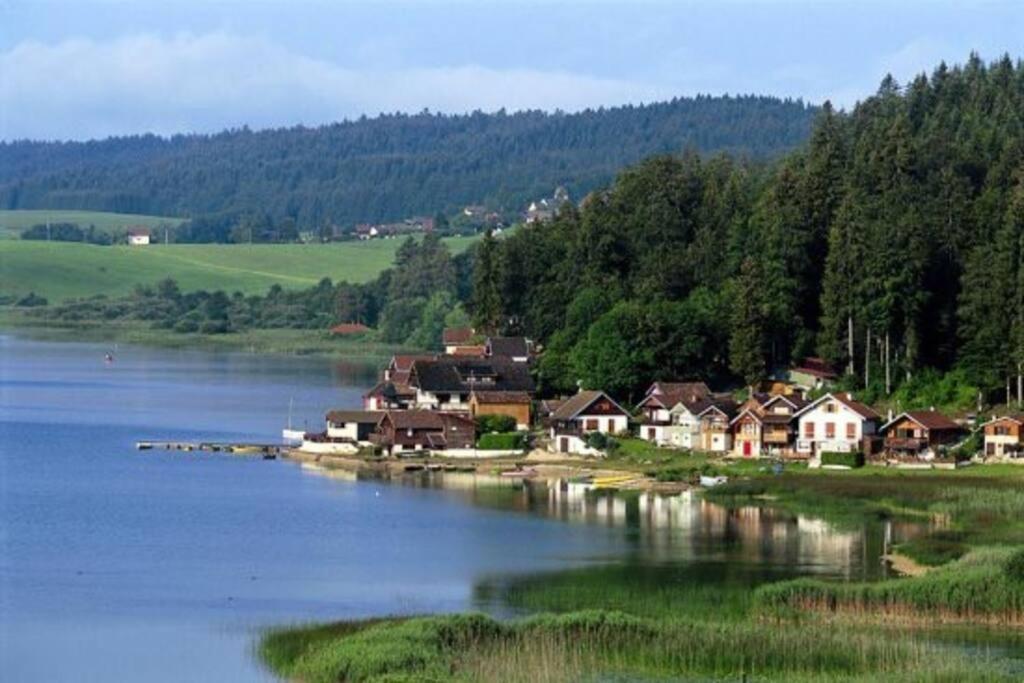 Ancienne Ferme Comtoise 4 Etoiles, 11 Personnes Lac St-Point/Mont D'Or Montperreux Bagian luar foto